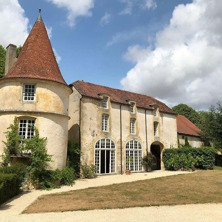 Orangerie du chateau de Quemigny sur Seine Extérieur photo